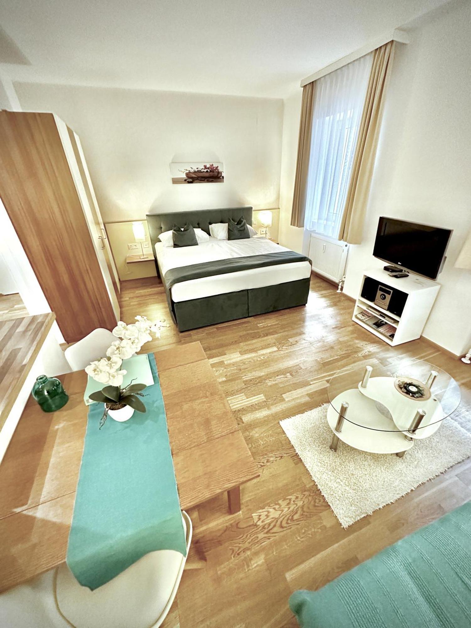 Home Sweet Apartments | Contactless Check-In Bécs Kültér fotó